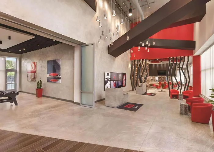 Radisson Red Miami AirportAirport Hotel